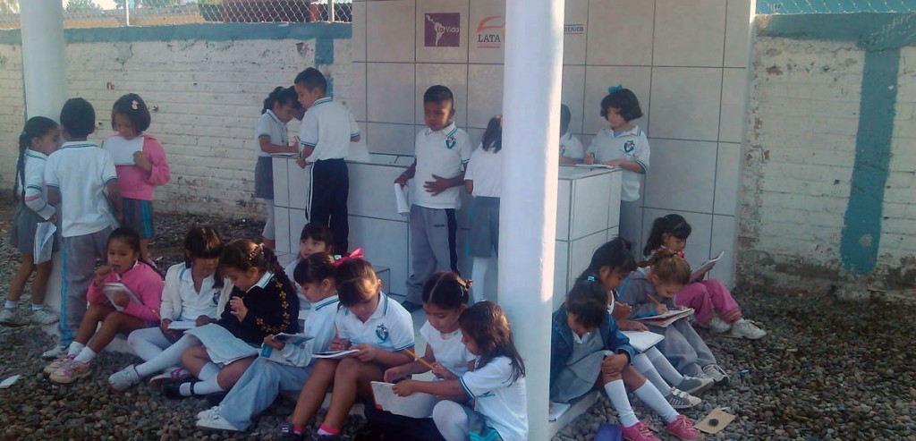 La Vida Newlife banner